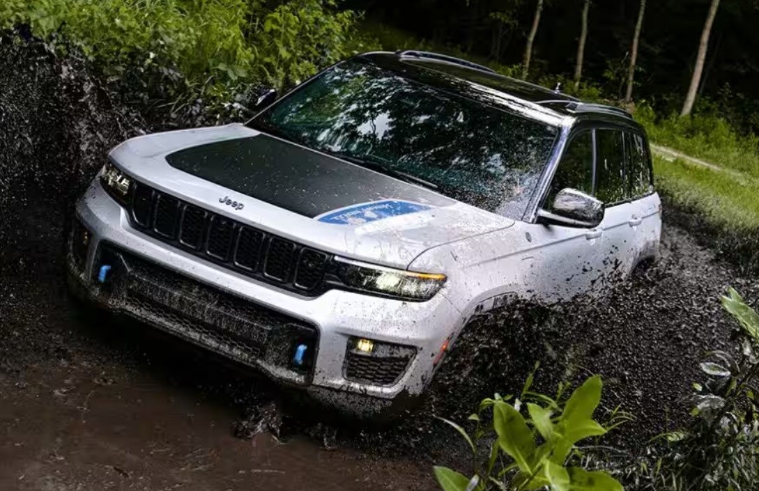 Jeep Trail Rated Grand Cherokee 4xe Jeep trail rated badge