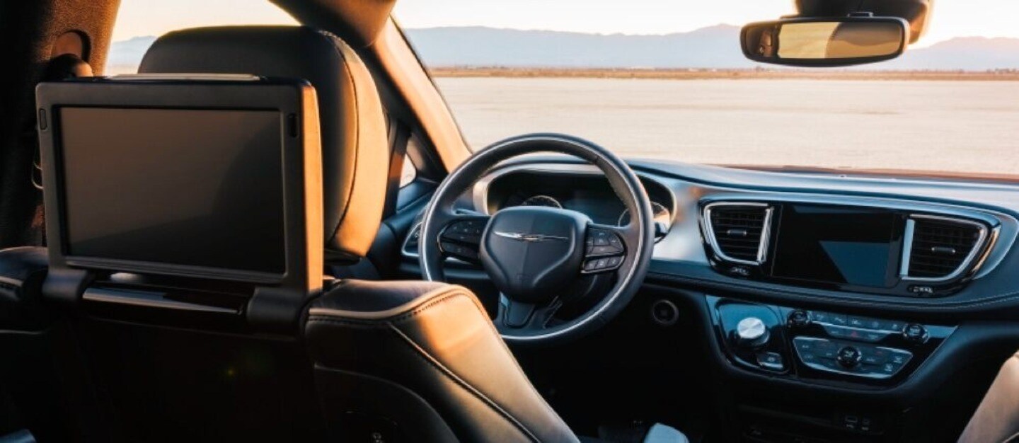 Chrysler Pacifica lease