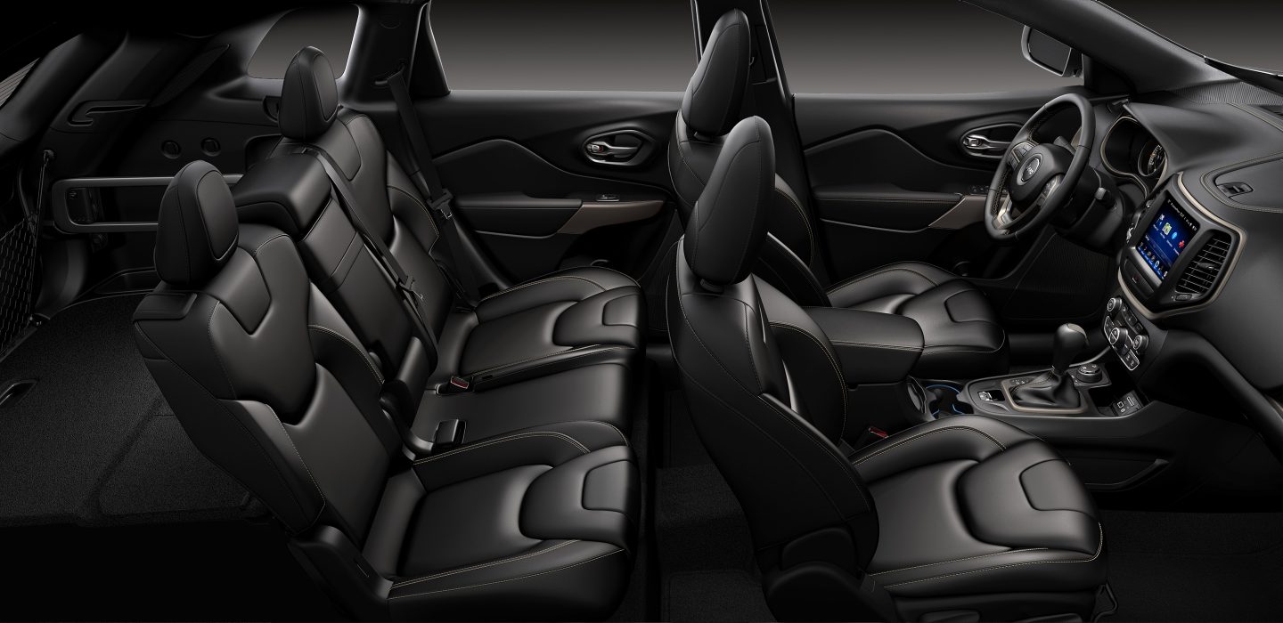 2017-Jeep-Cherokee-Interior.jpg