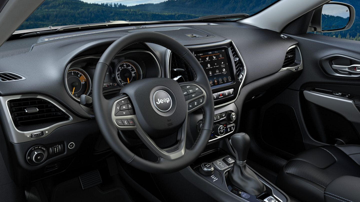 Cherokee-Gallery-Interior-All-Weather-Convenience-Desktop.jpg.image.1440.jpg