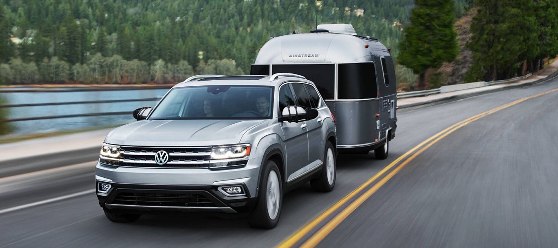 Volkswagen-Atlas-Towing