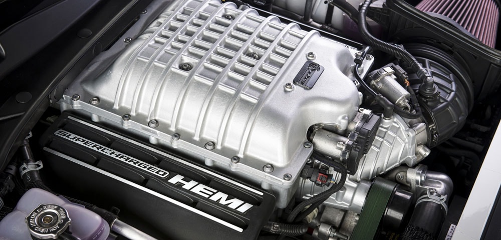 Dodge Charger Supercharged 6.2L HEMI High Output V8 Engine