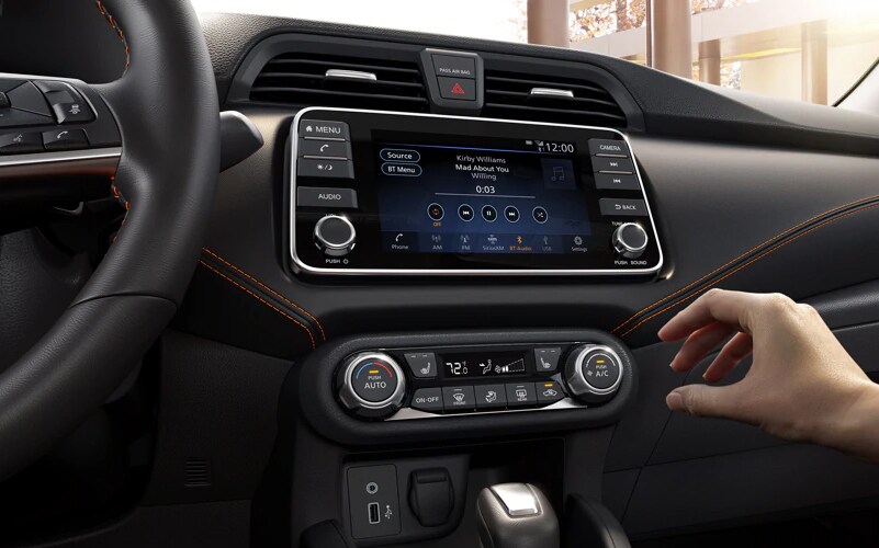 nissan-versa-technology.jpg