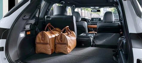Mitsubishi Outlander PHEV Cargo Space Mitsubishi Outlander PHEV Cargo Space