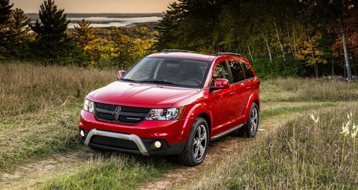 2018-Dodge-Journey-Red-Outside (700x372).jpg