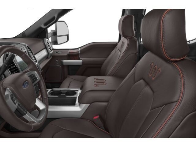 Ford F-250 interrior 2017.jpg