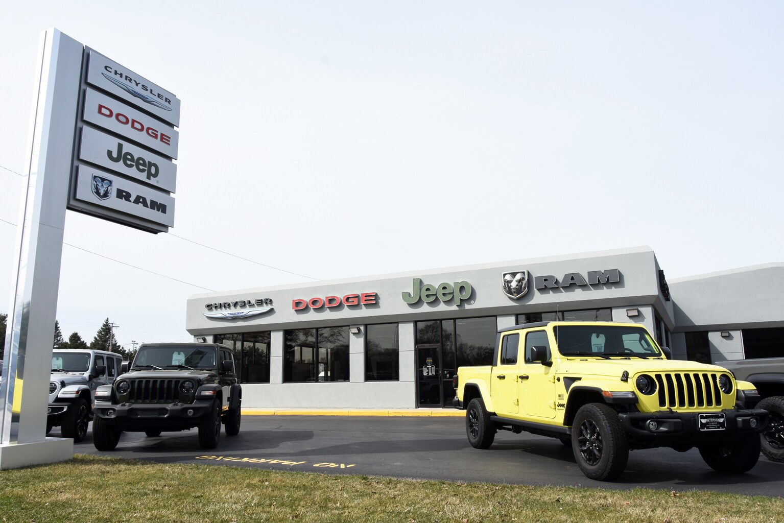 Petersen_Chrysler_Dodge_Jeep_05.JPG