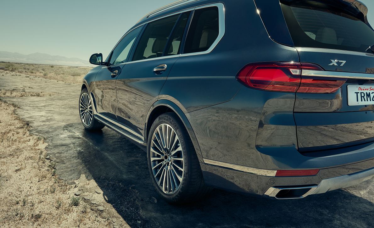 BMW X7 1.JPG