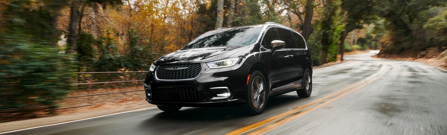 2025-RAM-1500-Lineup-L01.jpeg Chrylser Pacifica