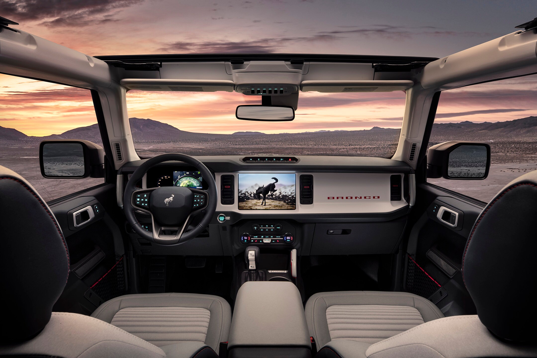 FordBronco_4dr_Interior_01.jpg
