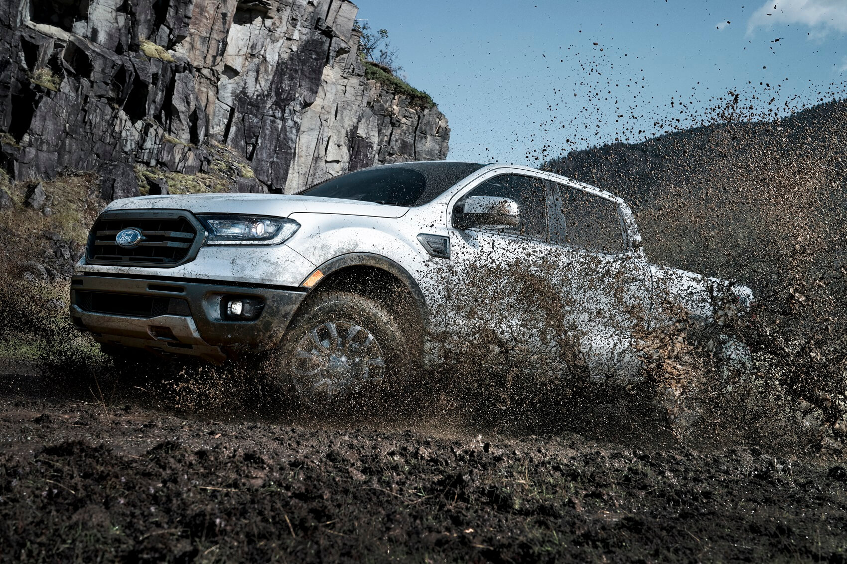 Ford Ranger in White Off Road 2.jpg