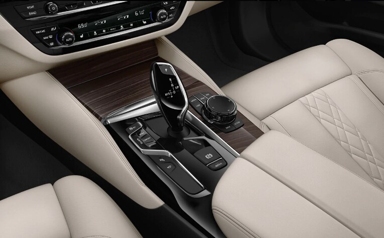 Does The BMW 530e Have iDrive Technology?