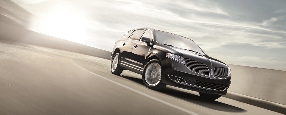 2017-Lincoln-MKT.jpg