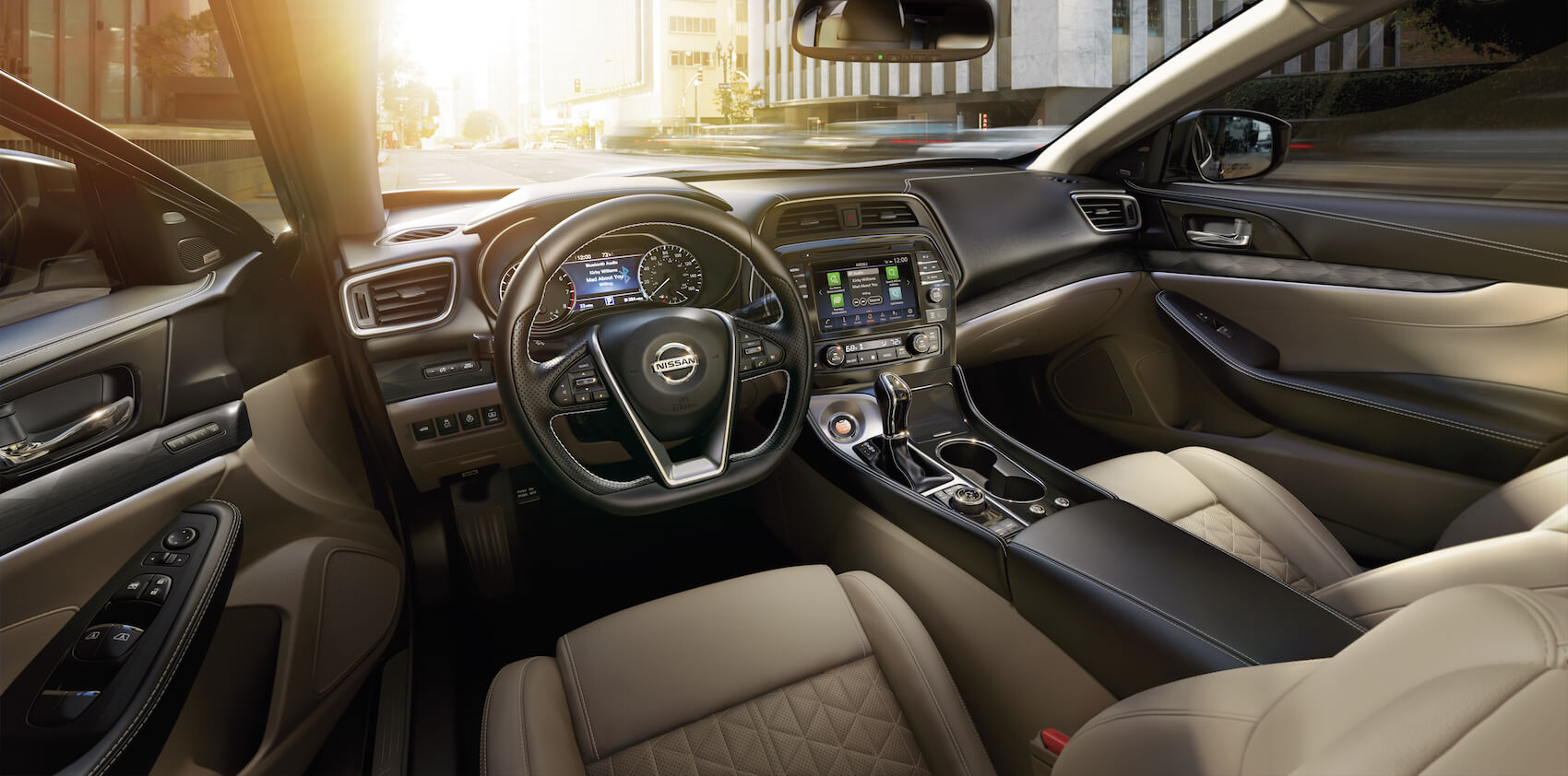 2022 Nissan Maxima interior
