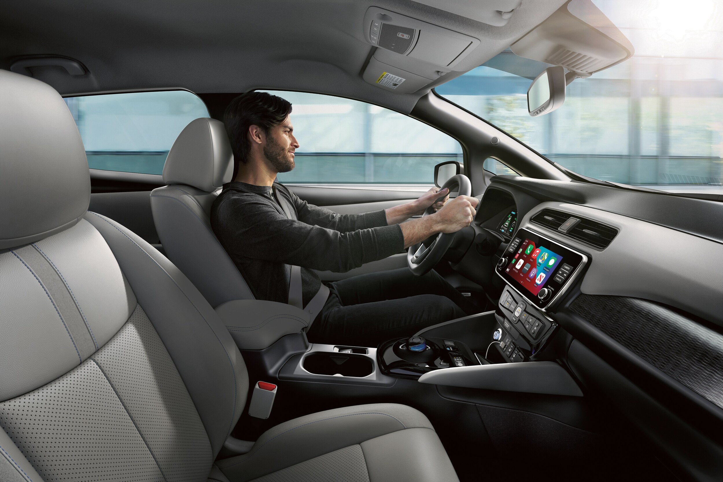 2022-Nissan-LEAF-SLPlus-Hatchback-I01.jpg