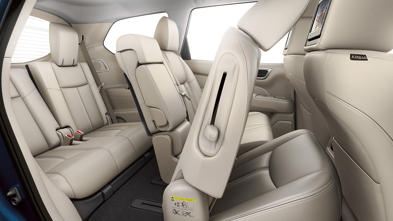 2016-nissan-pathfinder-folding-interior-seating-original.jpg