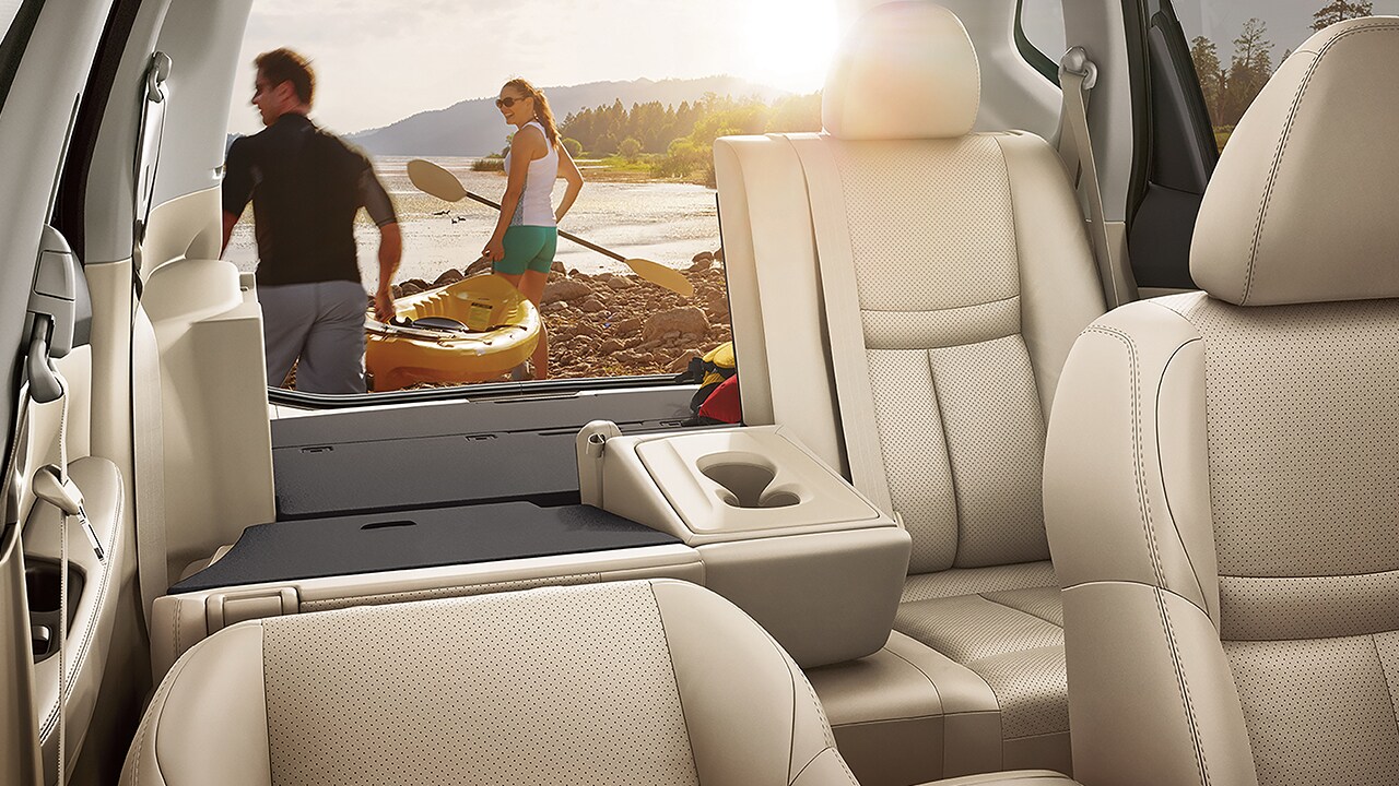 2016-nissan-rogue-seating-space-original.jpg