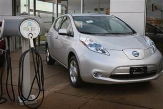 Nissan LEAF 2013 Getty Images.jpg