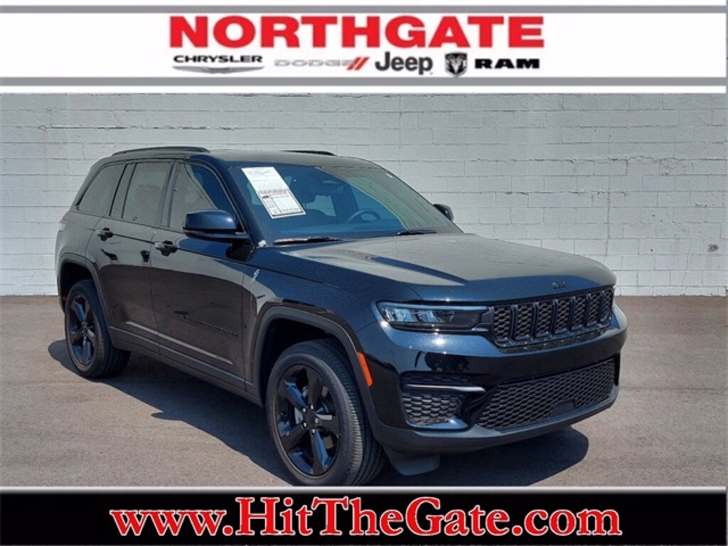 2022 Jeep Grand Cherokee Laredo SUV