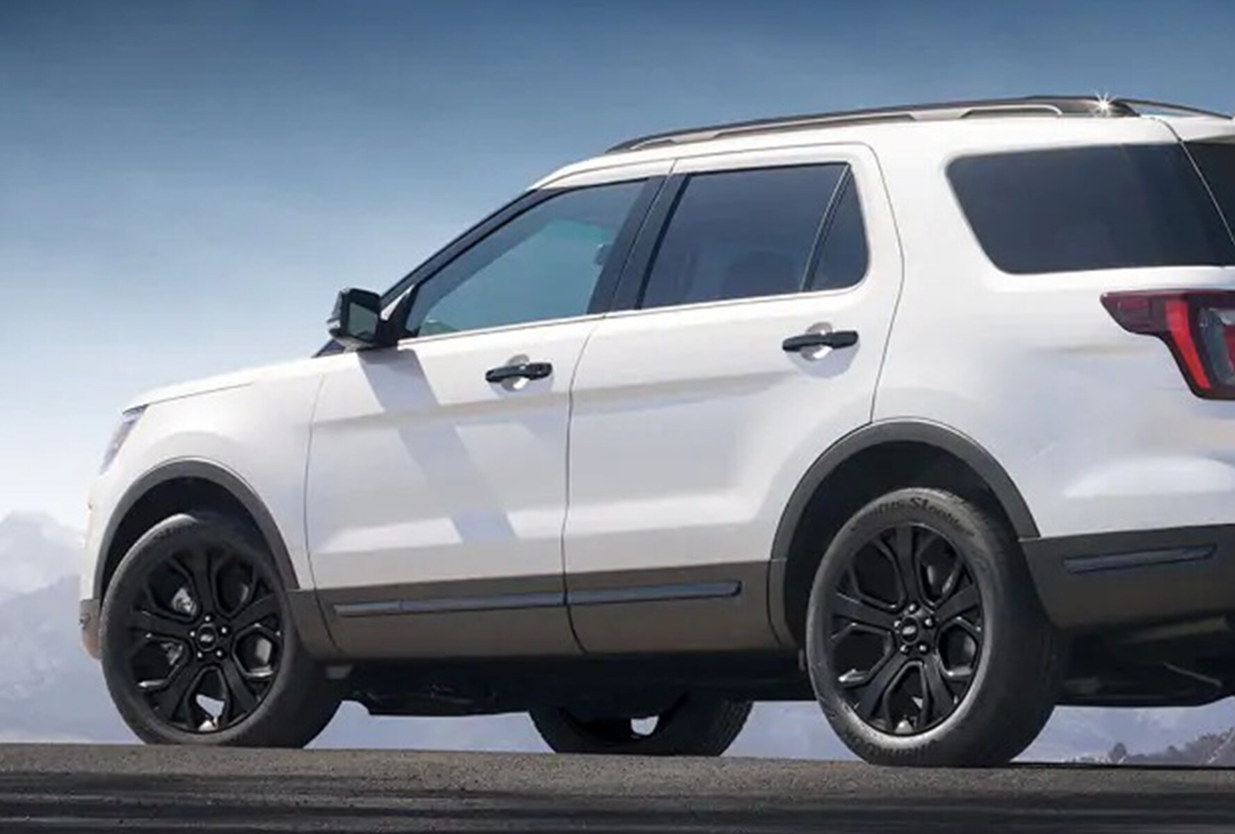 2019 Ford Explorer exterior near Cincinnati, OH