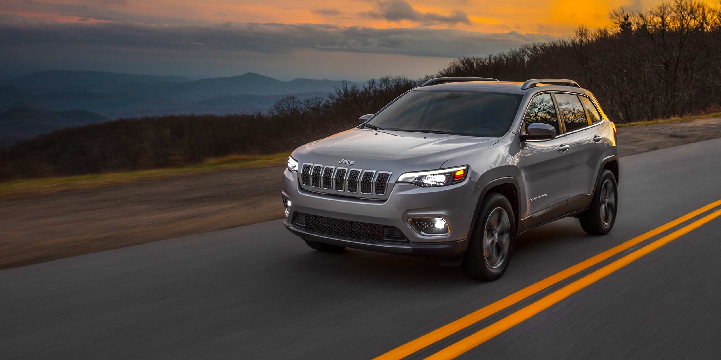 Jeep Cherokee Trailhawk vs Jeep Wrangler Rubicon