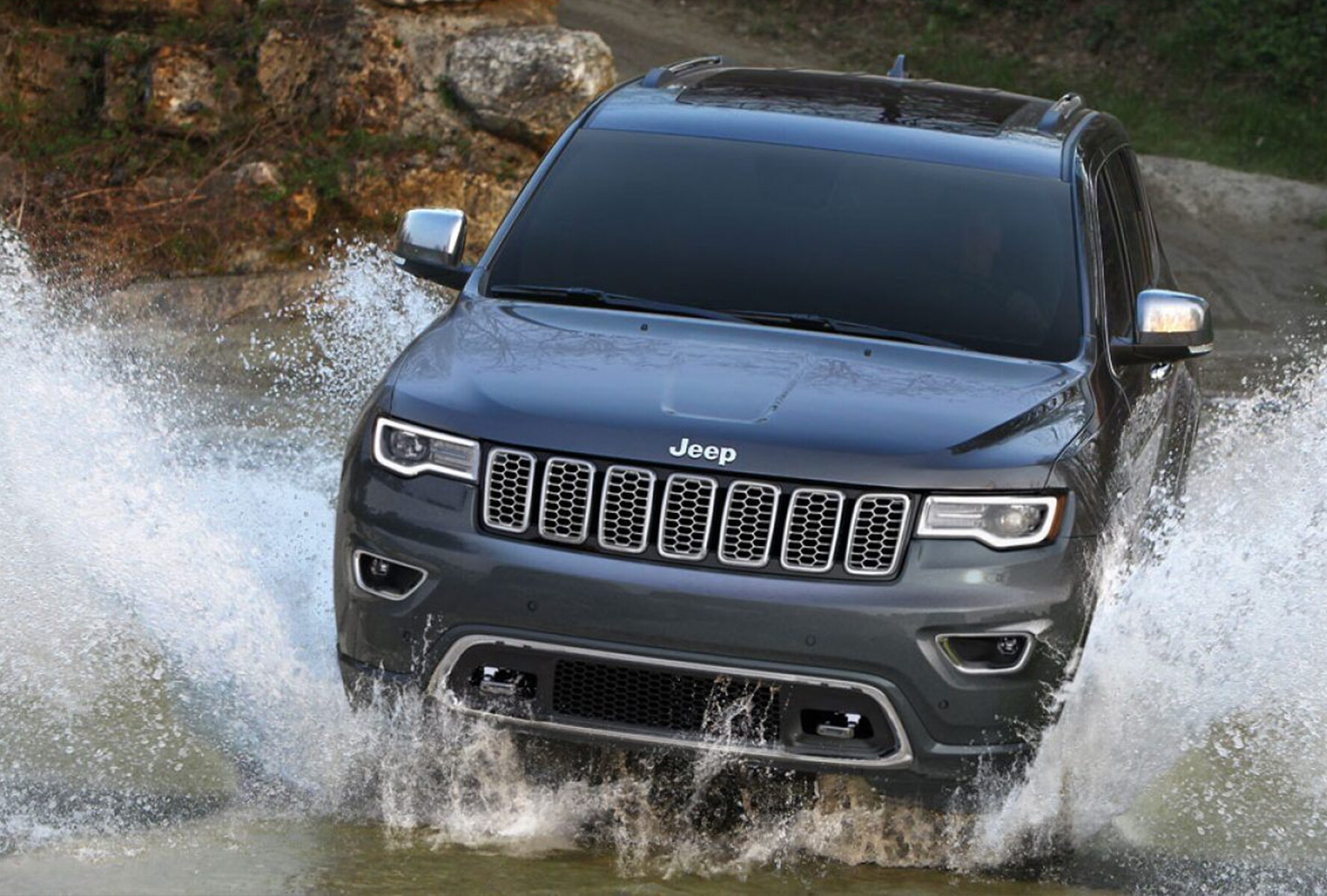 2019 Jeep Grand Cherokee exterior near Cincinnati, OH