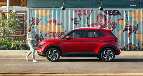 2021 Hyundai Venue SE red 2021 Venue in North Palm Beach Florida