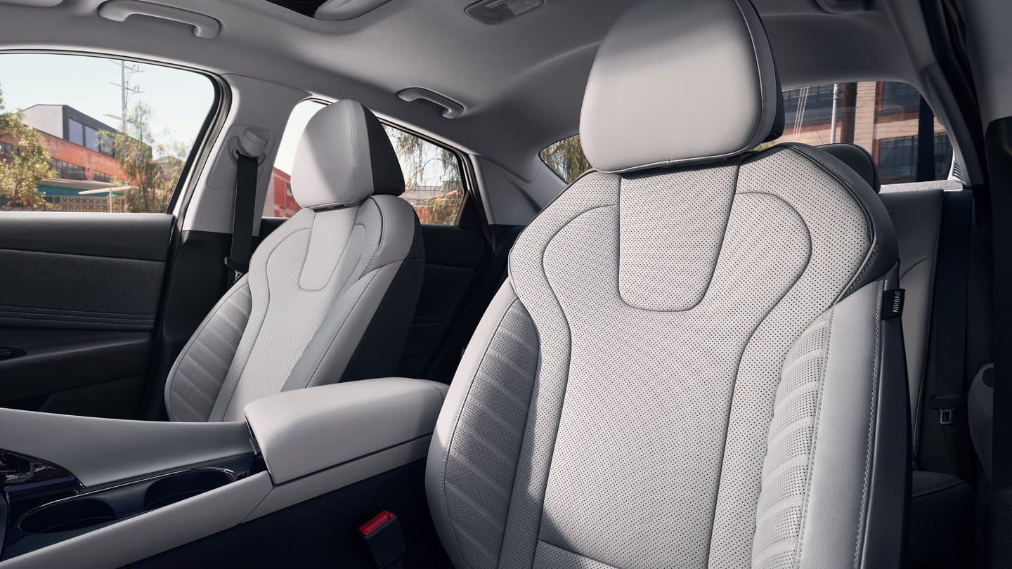 North Palm Beach Hyundai Elantra Technology