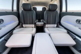 Ioniq 9 reclining seats Ioniq 9 rear seats