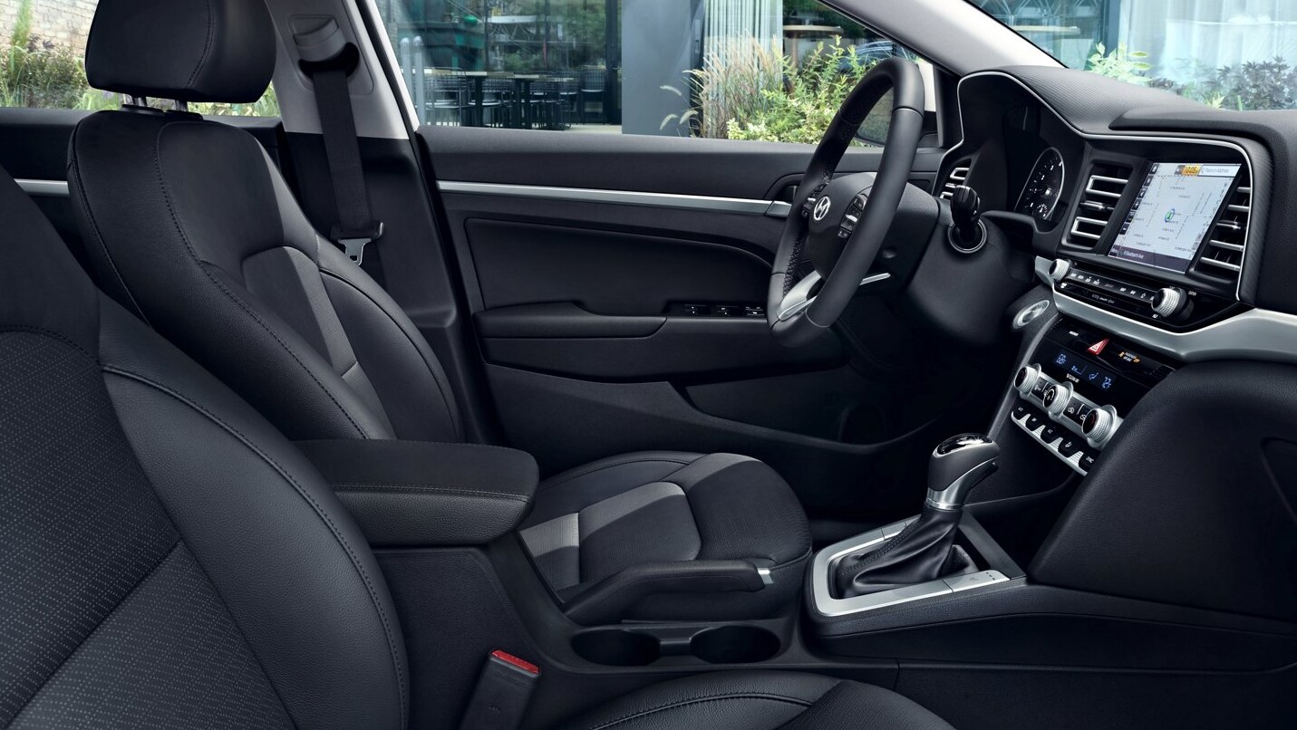 North Palm Beach Hyundai Elantra Interior Features