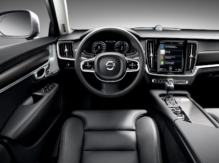 Volvo V90 interior
