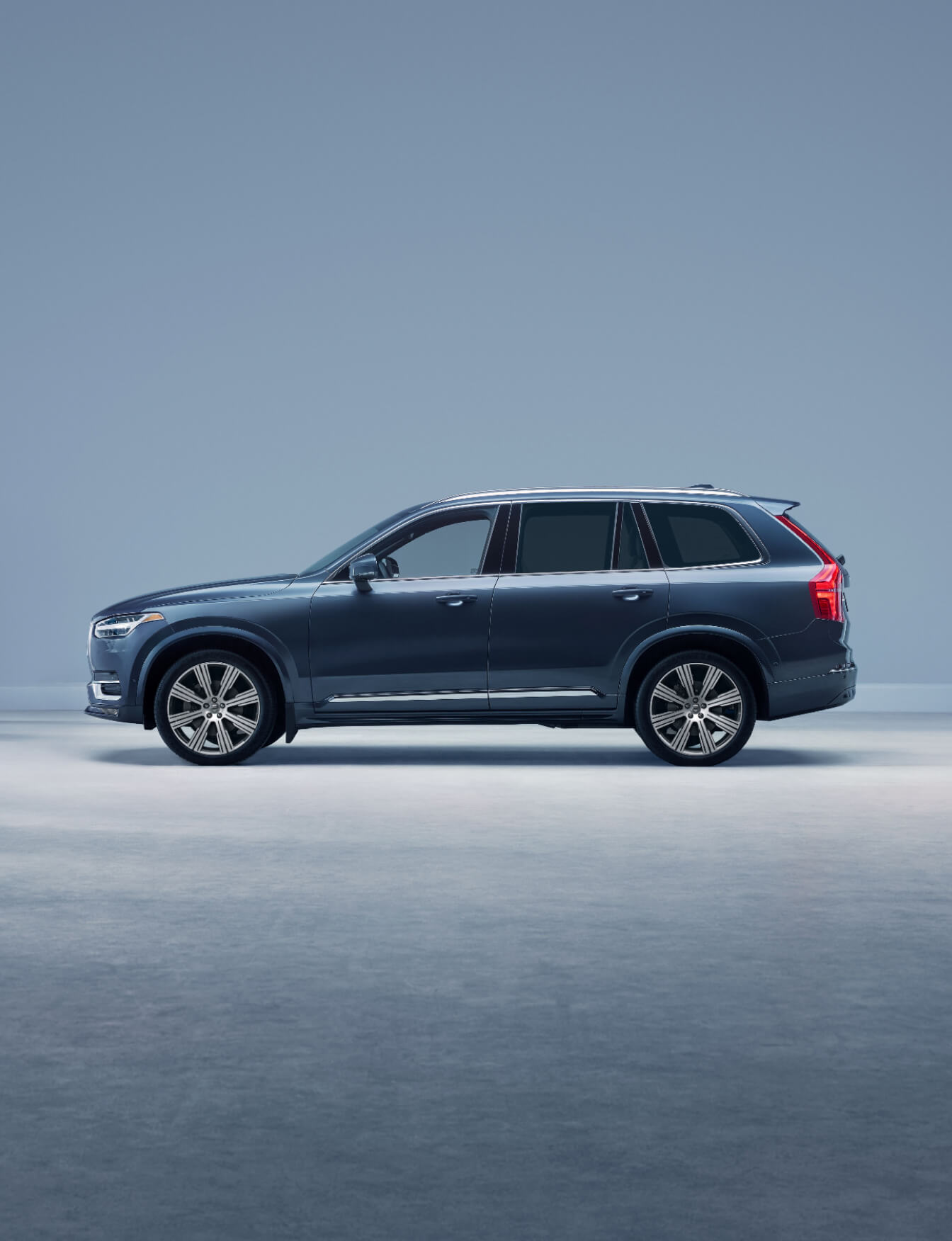 Audi Q7 vs. Volvo XC90: Efficiency