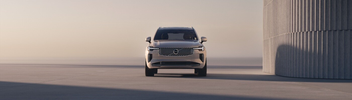 Volvo XC90 Volvo XC90 parked