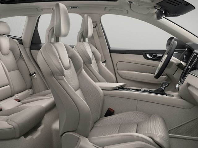 Volvo XC60 interior