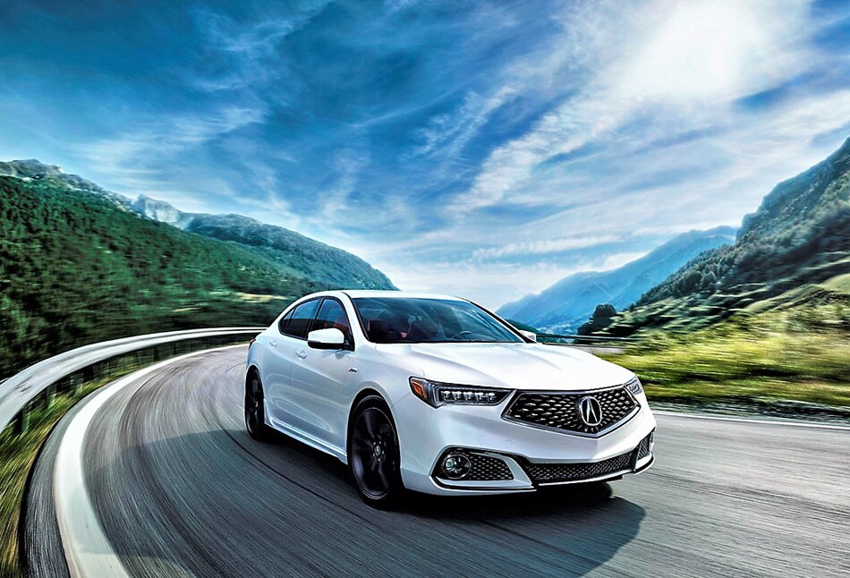 18_acura_tlx_a_spec_00100.jpg