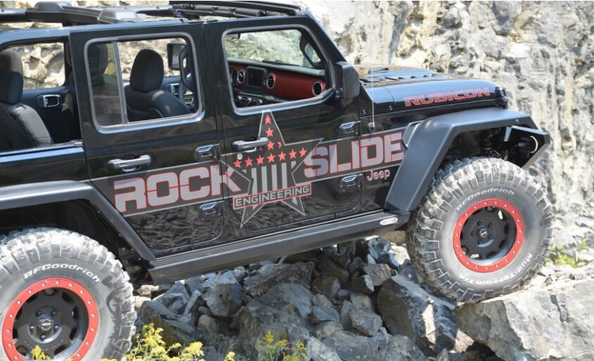 Rockslide Engineering Side Step.PNG