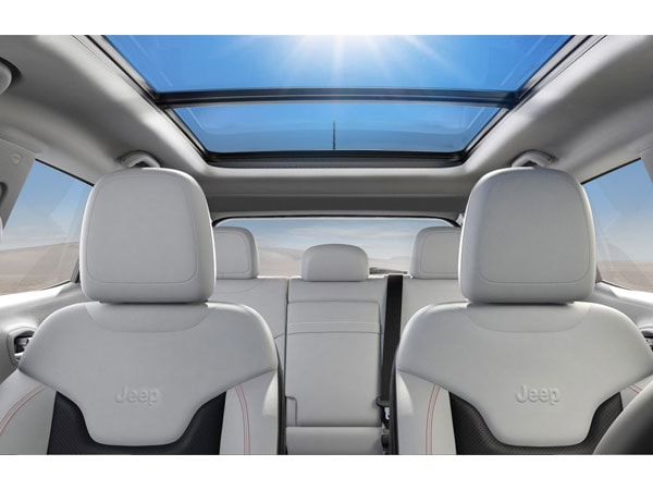 All-New 2017 Jeep Compass closed sunroof at Beaverton's Northwest Jeep Chrysler Dodge Ram