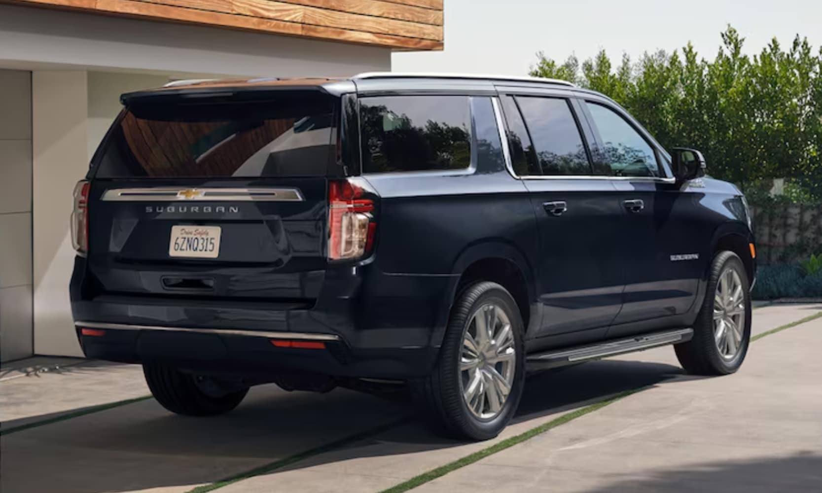 2023 Chevy Suburban Comparison - Octane GMC of Santa Fe.jpg