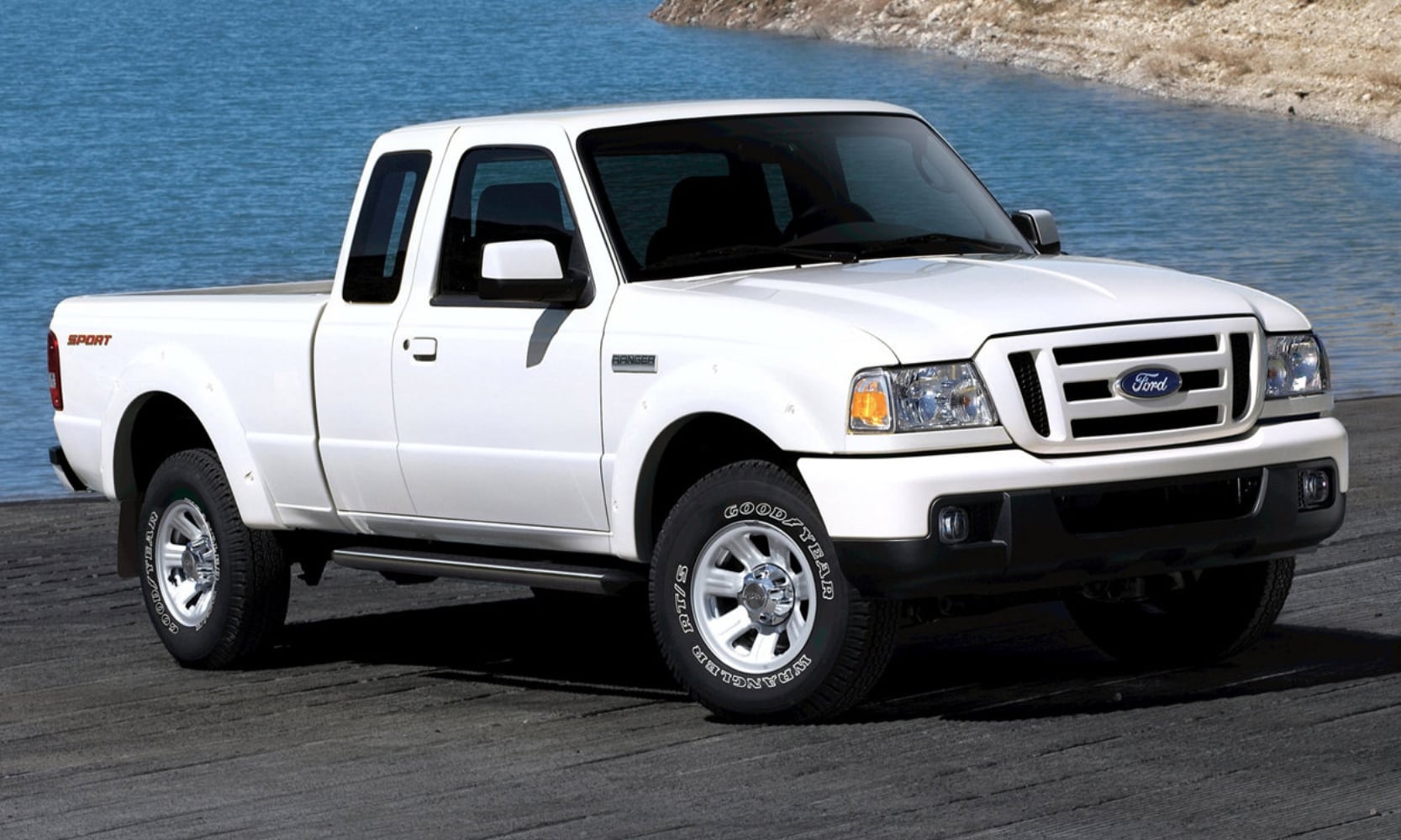white Used 2009 Ford Ranger Truck