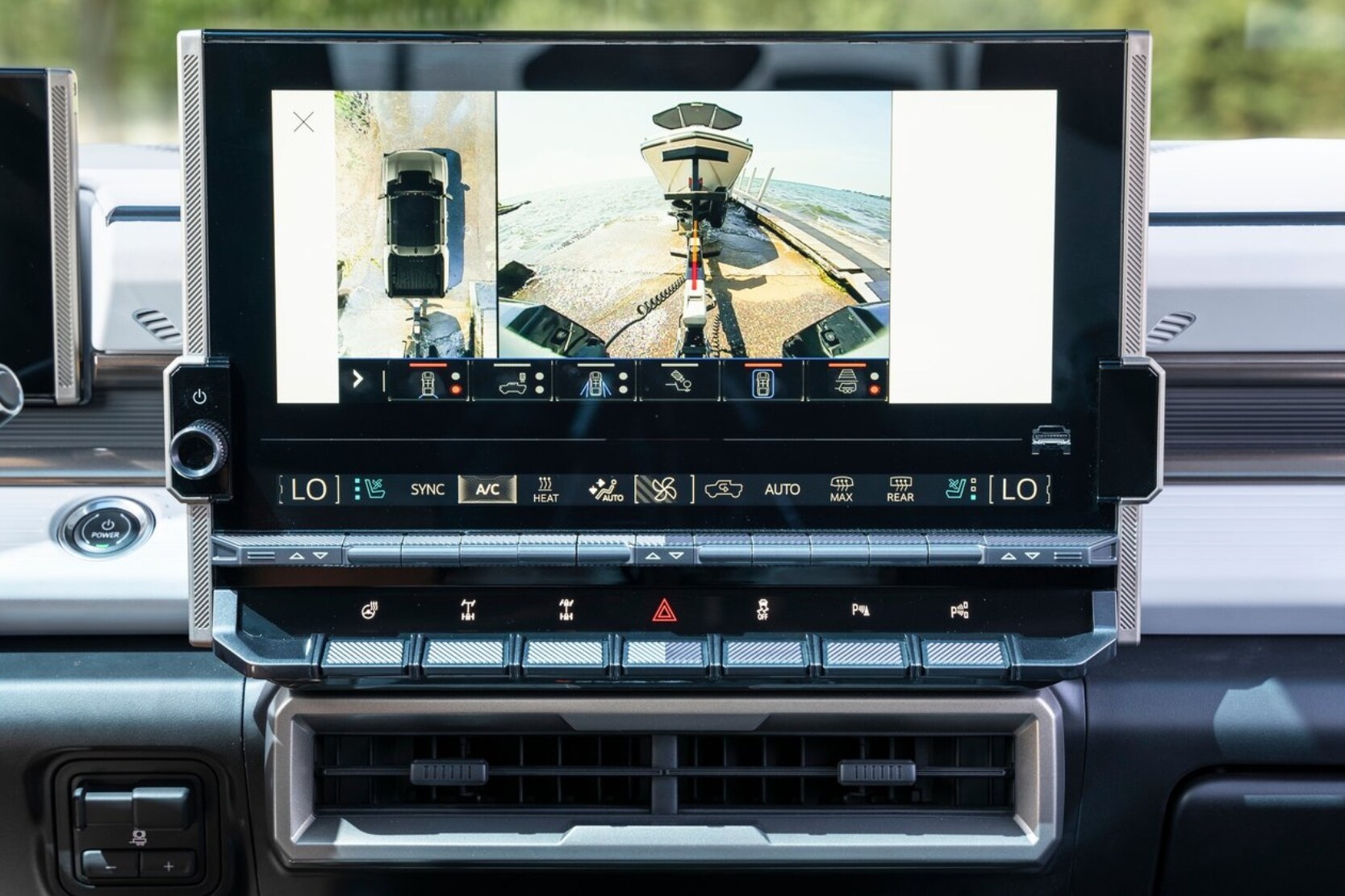 2024 GMC Hummer EV Truck 360 Safety Camera Display