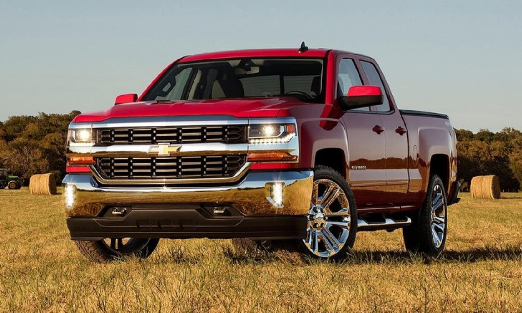 Used 2018 Chevy Silverado 1500 - Octane Buick GMC of Santa Fe.jpg Used 2018 Chevy Silverado 1500 in bright red exterior color