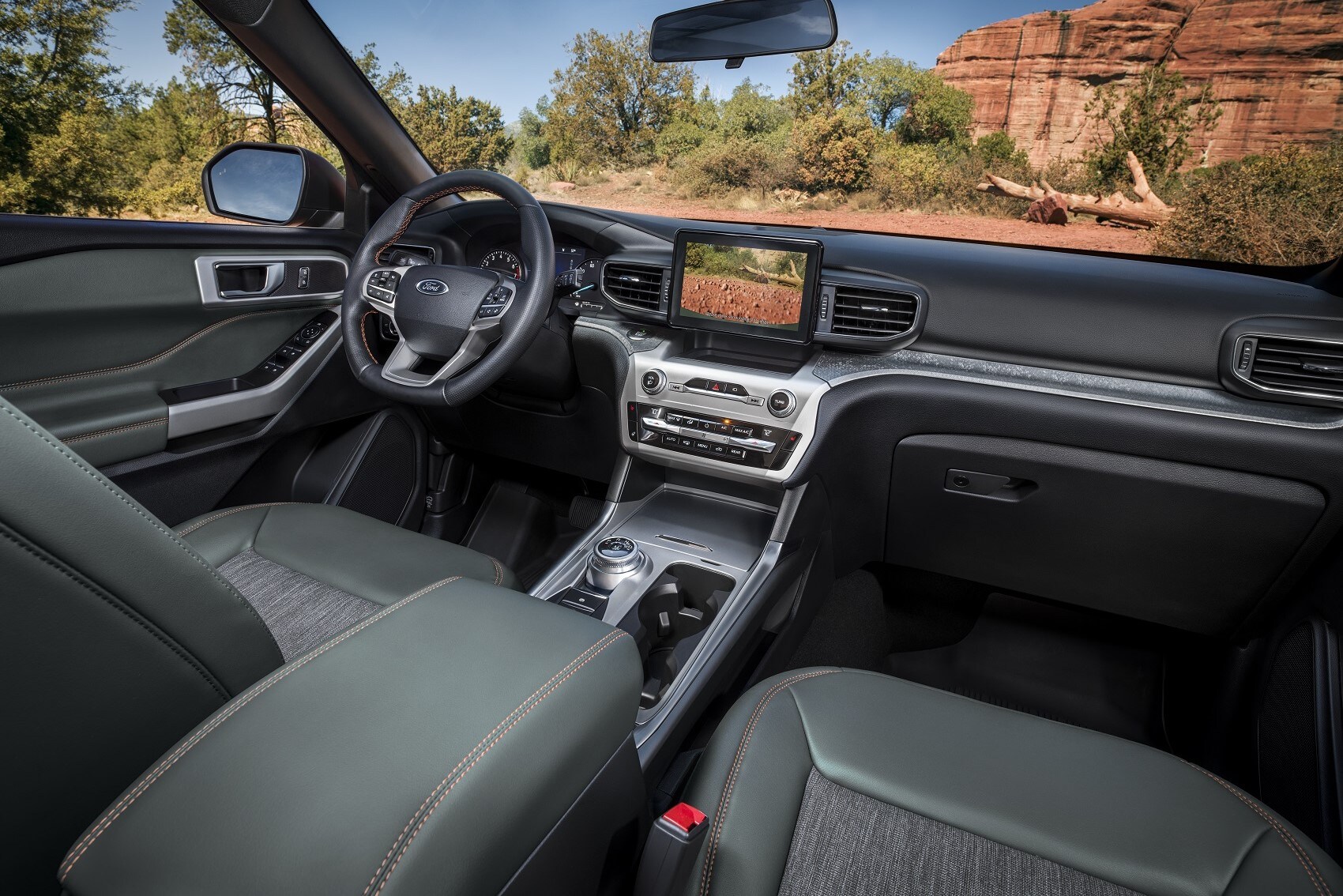 2022 Ford Explorer Tech