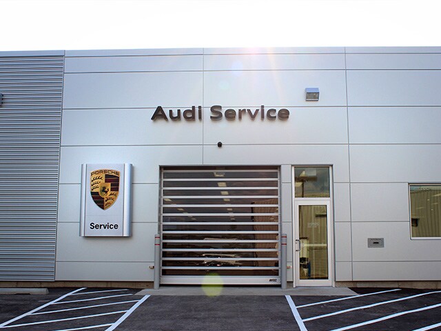 autotrader_new10.jpg Audi Service Bay Door