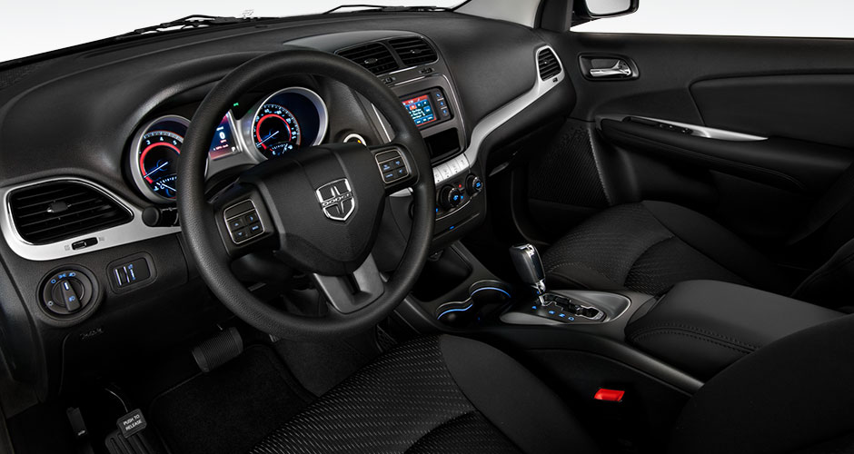 2013-journey-interior-latesttechnology-06.jpg