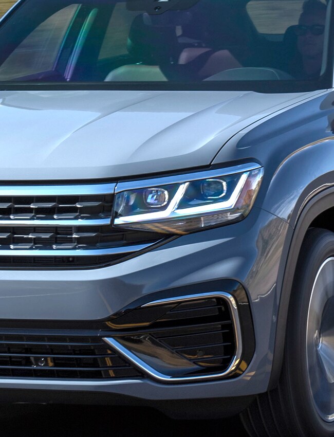 2020-atlas-cross-sport-headlights-closeup.jpg