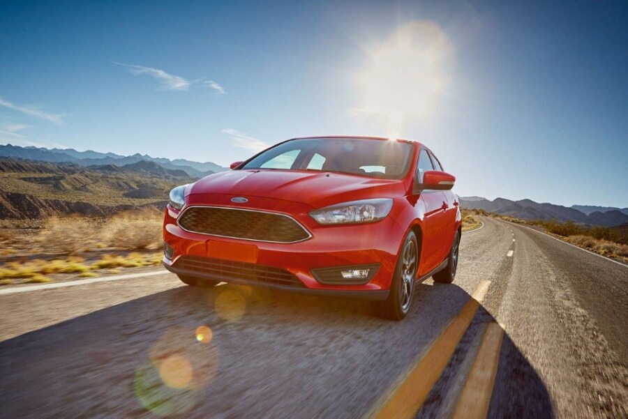 2017 Focus SEL Sedan 900x600.jpg