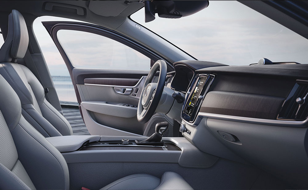 s90-interior.jpg