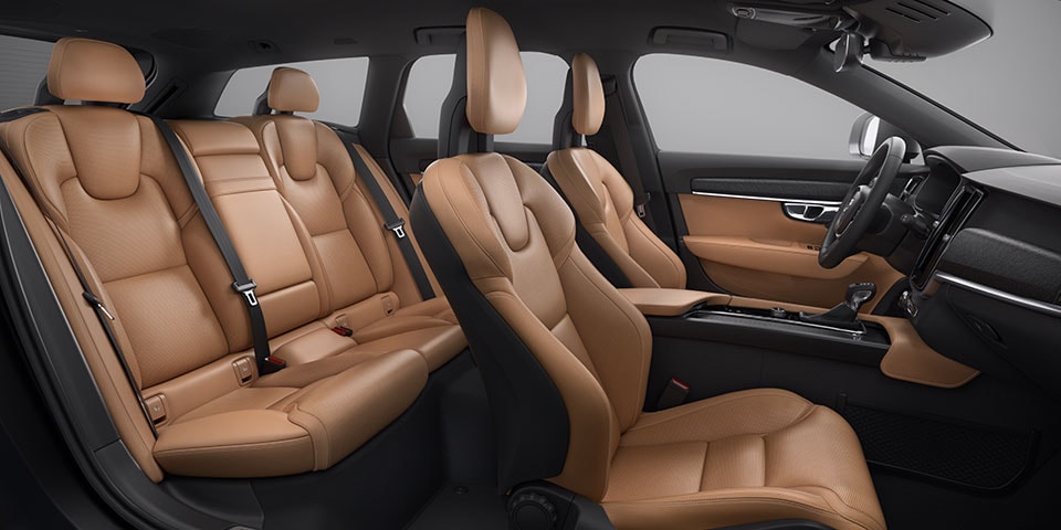 v90interiorwebr.jpg