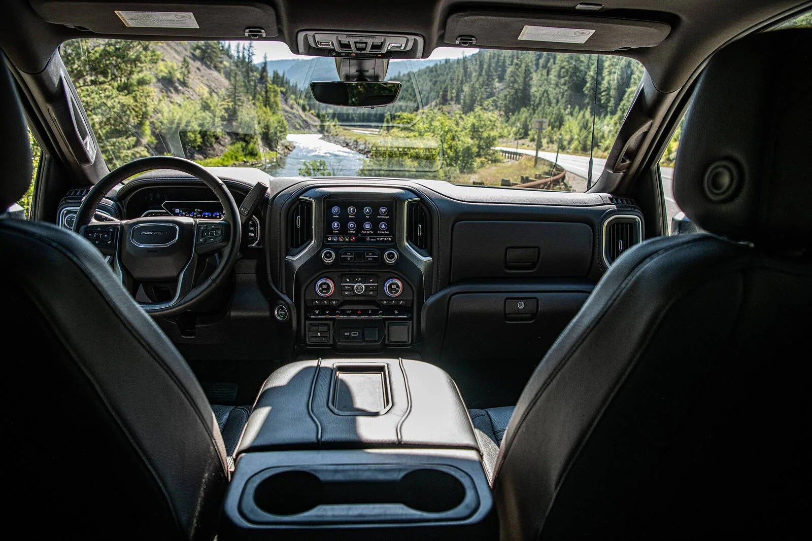 2023 GMC Sierra 2500 HD interior 2023 GMC Sierra 2500 HD interior