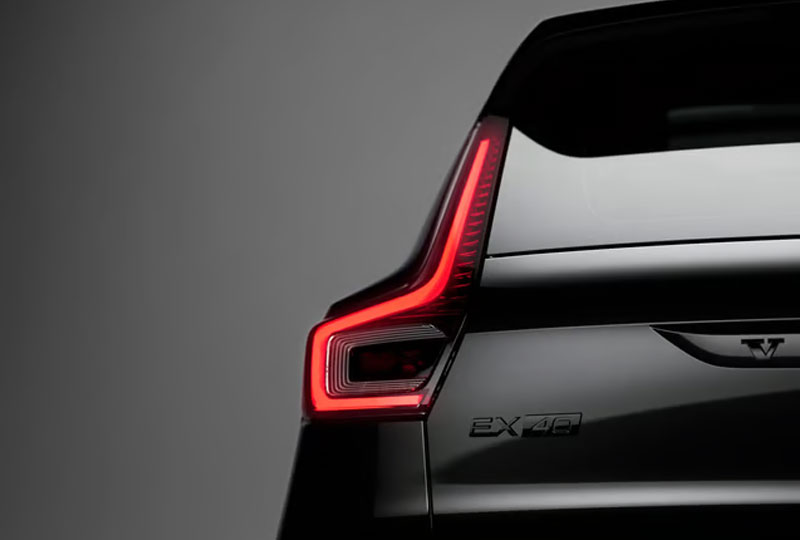 Volvo Black Edition Black badging and exterior detailing